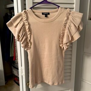 Ribbed flutter sleeve tee